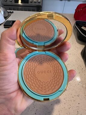 Gucci bronzer 03